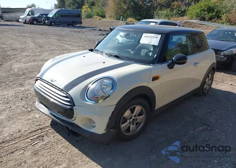 2014 Mini Hardtop Cooper из США, поврежденный, VIN WMWXM5C59ET935639